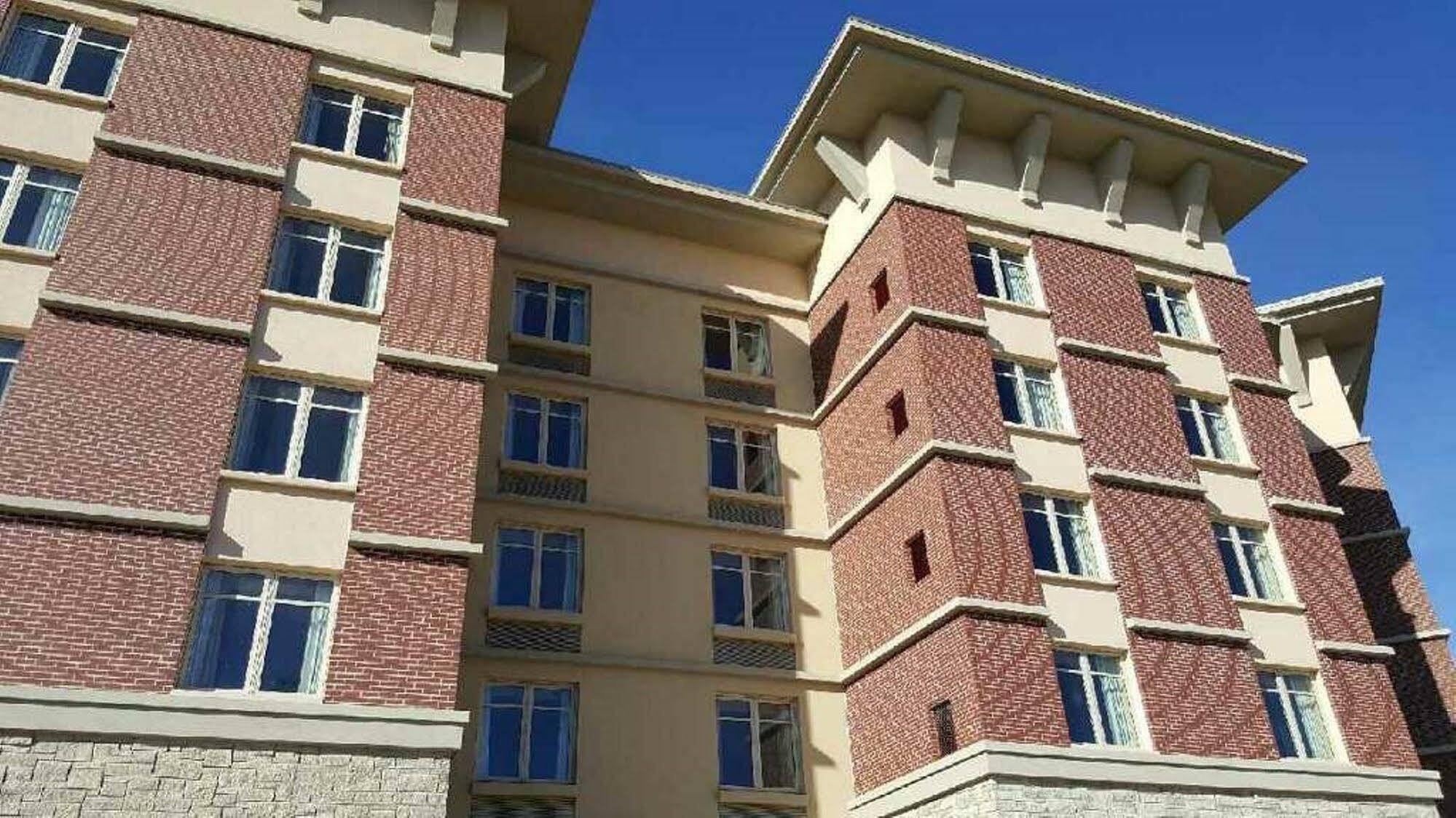 Hotel Drury & North Louisville